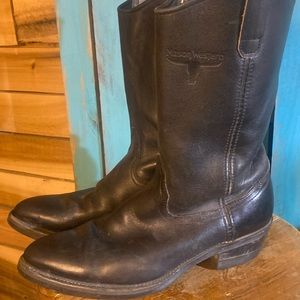 Mason Western black cowboy boots size 11C (narrow) soft leather Vibram soles